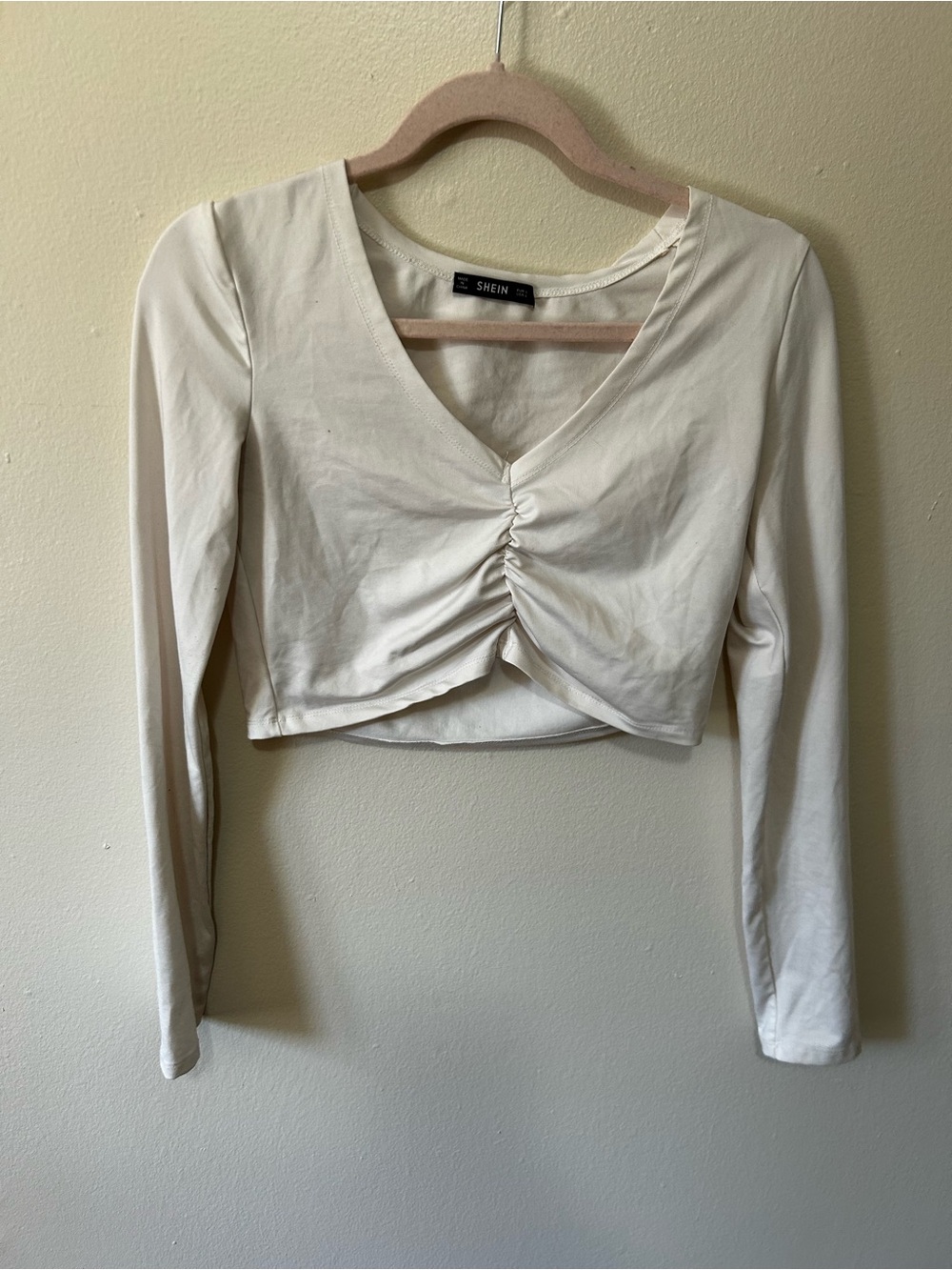 SHEIN Cream Ruched V-Neck Long Sleeve Crop Top